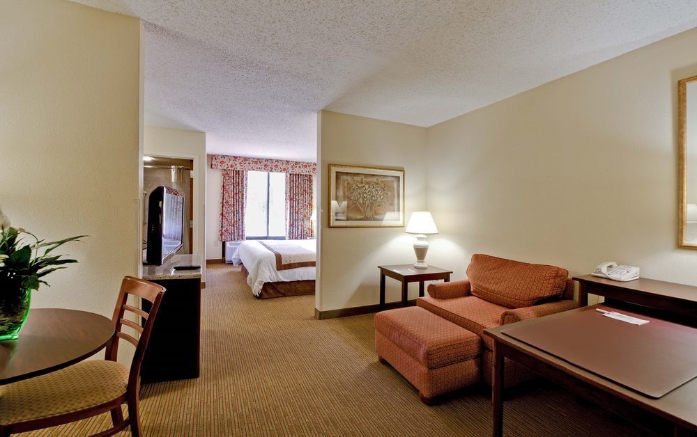 Hawthorn Suites Midwest City Chambre photo