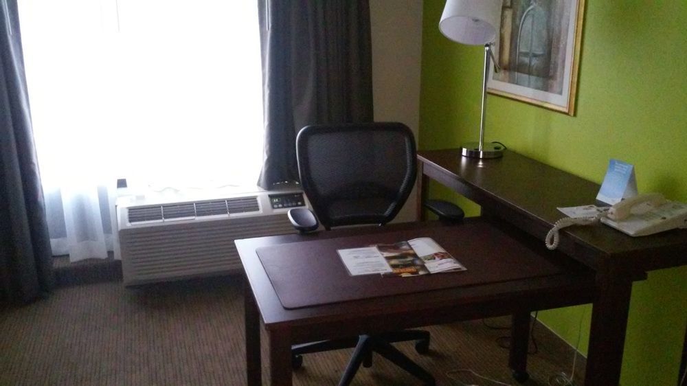 Hawthorn Suites Midwest City Extérieur photo