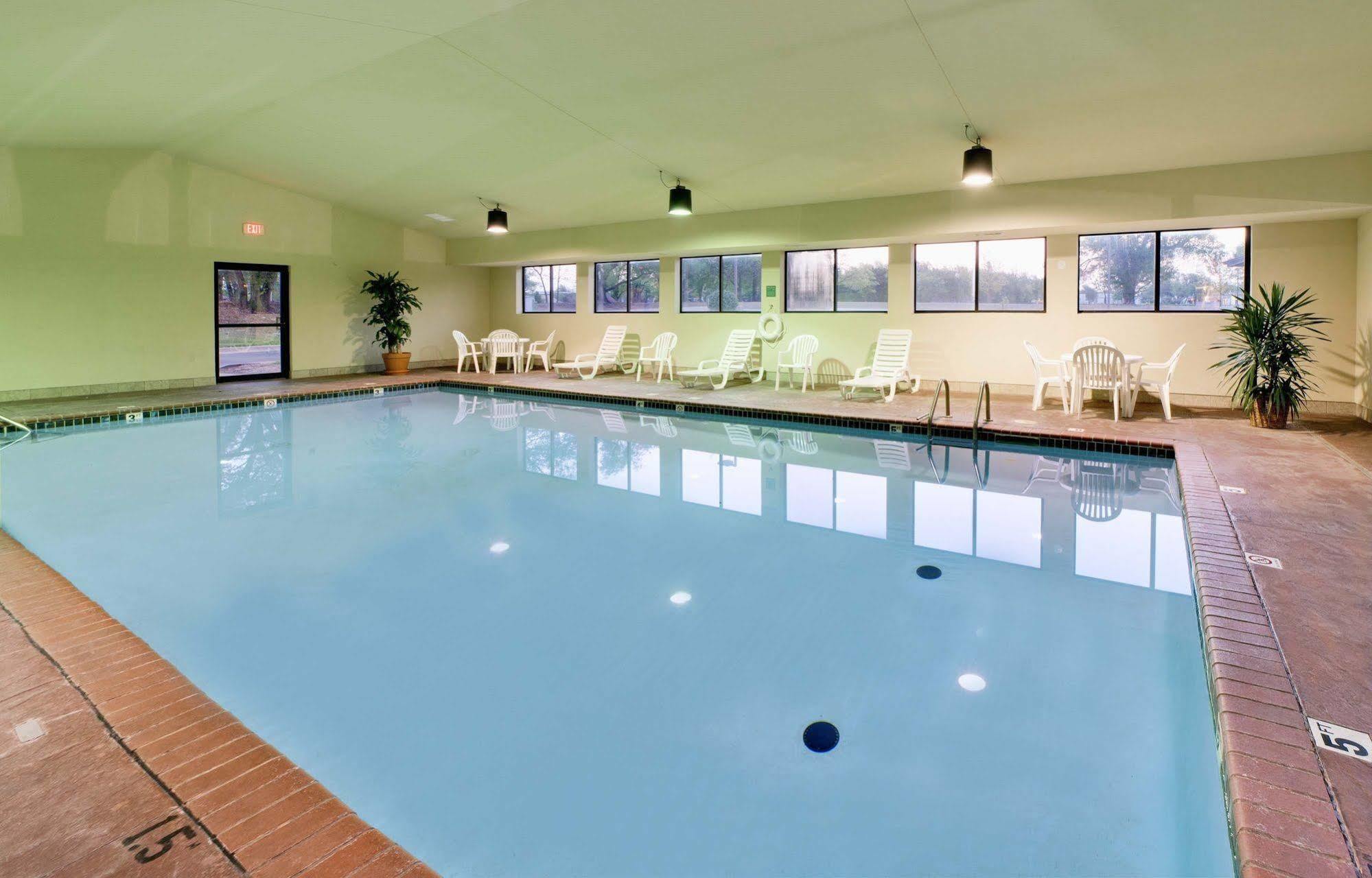 Hawthorn Suites Midwest City Extérieur photo